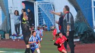 Golsüz Ataşehir Konak Kadınlar Futbol Maçında 2 Kırmızı Kart