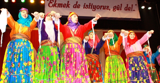 Ataşehir Belediyesi’nden 8 Mart Kadınlar Günü’ne Görkemli Kutlama
