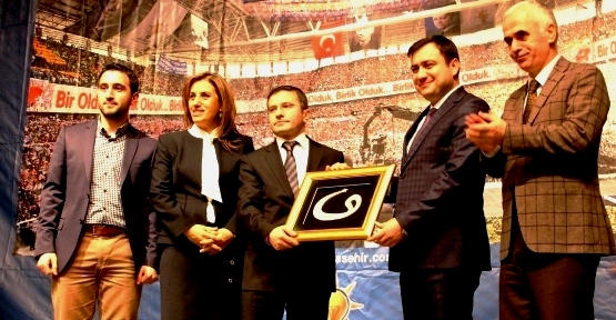 Ak Parti Ataşehir Belediye Başkan Adaylarını Tanıttı