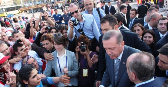 Başbakan Ataşehir’de ‘Tek Bayrak, Tek Vatan’ Dedi