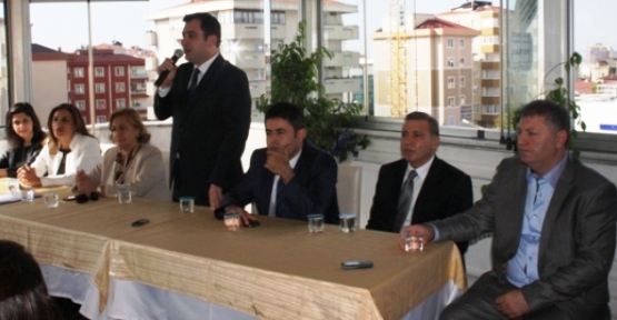 AK Parti Ataşehir’de Bayramlaşma