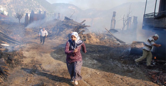 Bolu’da yangın: 13 ev yandı