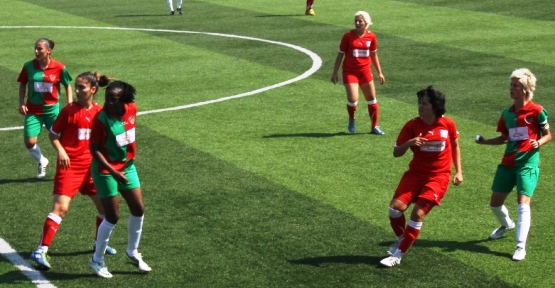 2012 Genç Kızlar Türkiye Futbol Şampiyonası Başladı