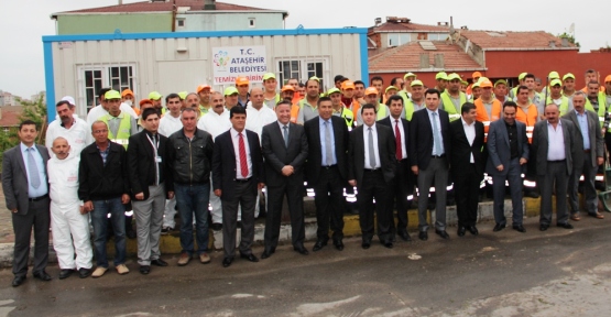 Ataşehir Belediyesi  ‘ŞOK HİZMET’le Yenisahra Mahallesi’ni Şokladı